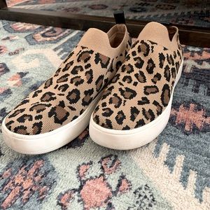 Steve Madden Cheeta Print Slides